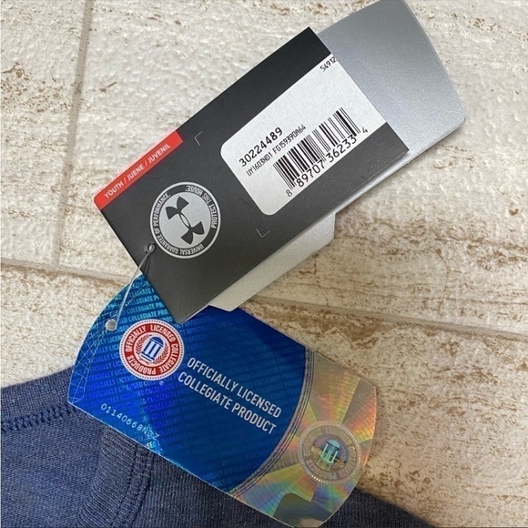 Under Armour Notre Dame collegiate t-shirt. New with tags - Picture 8 of 11